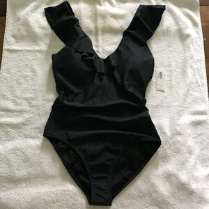 Women’s Small OLD NAVY Black Ruffle V-Neck One Piece Full Coverage Swimsuit NWT